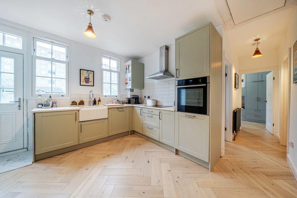 Property photo 3 of 15 Picture No. 01