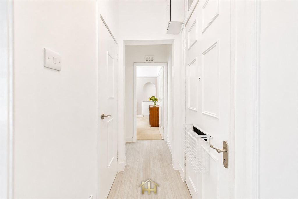 Property photo 2 of 24 1M 103 Arbroath Road Dundee Dd4 6Hw 260826 Edit (5
