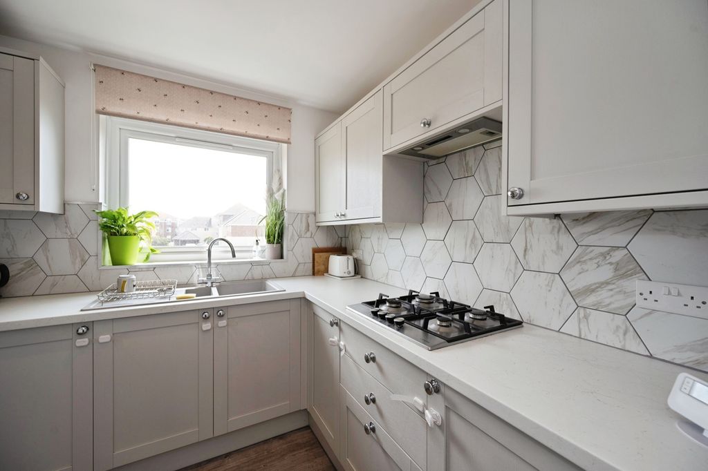 Property photo 3 of 13 Pbox-Img.Jpg