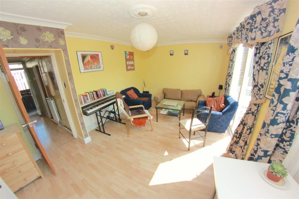 Property photo 2 of 10 Img_5020.Jpg