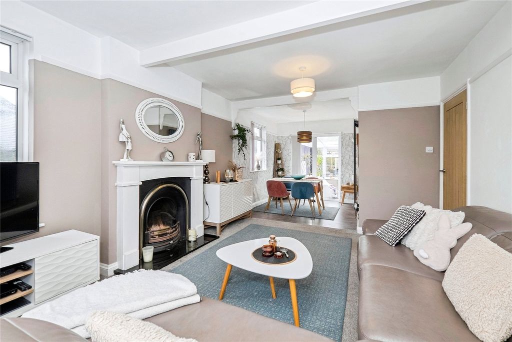 Property photo 2 of 20 Picture No. 36