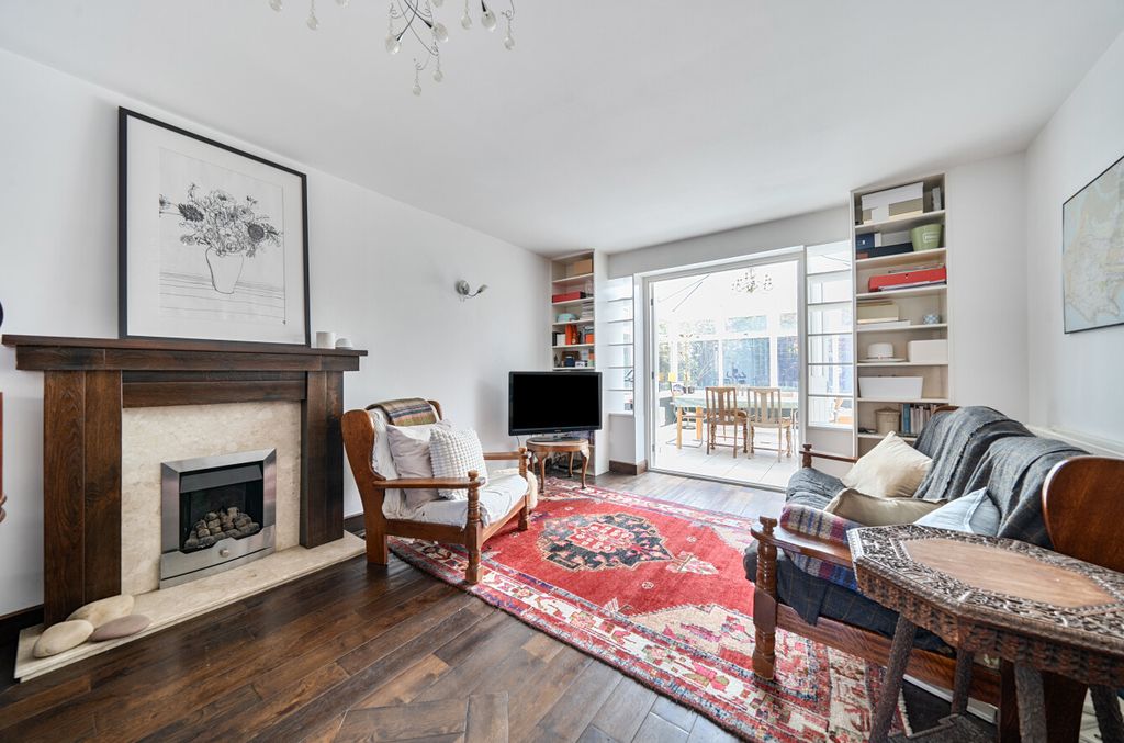 Property photo 3 of 15 1437733-12-69Df89...
