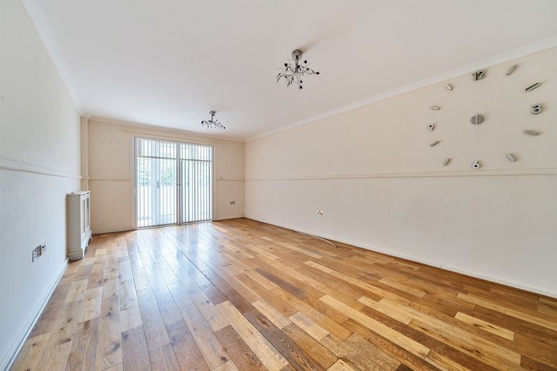 Property photo 1 of 13 Photo 2