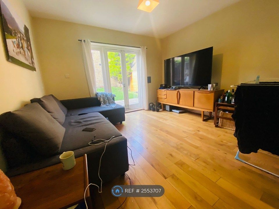 Property photo 3 of 8