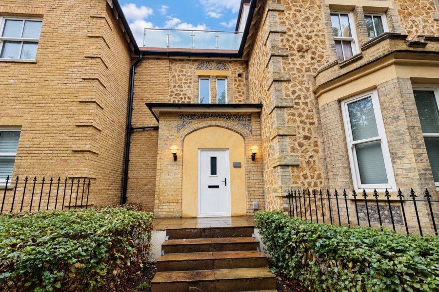 Property photo 1 of 6