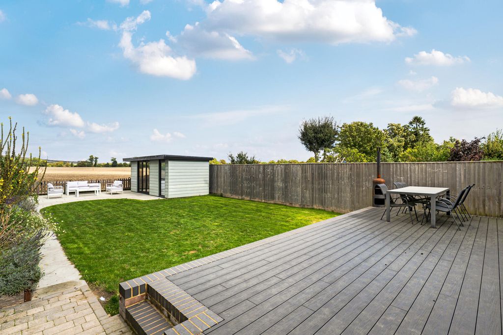 Property photo 2 of 23 Rear Garden
