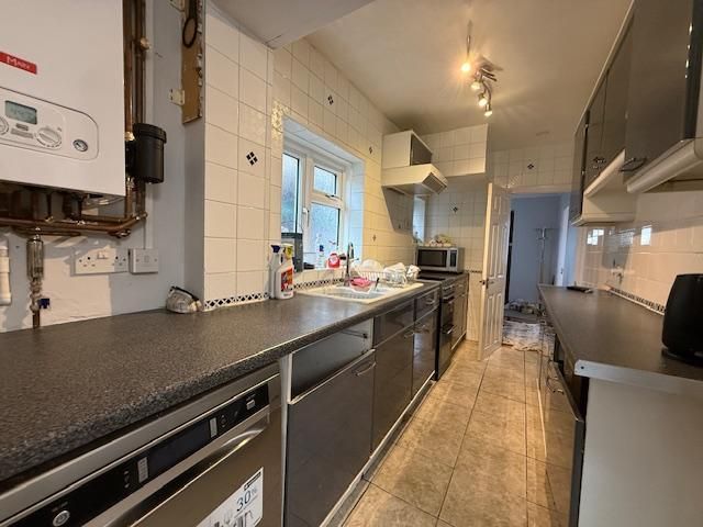 Property photo 3 of 9 Photo 3