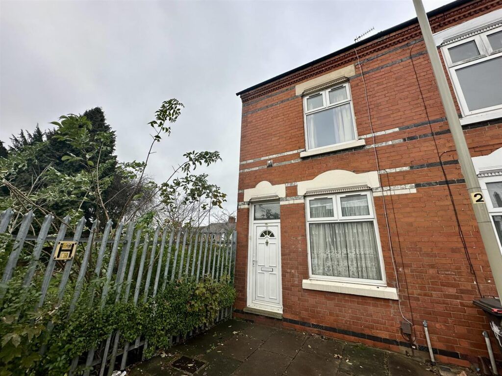 Property photo 1 of 11