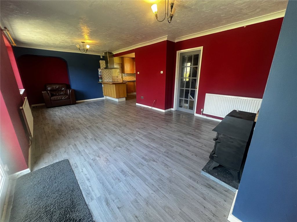 Property photo 3 of 14 Picture No. 25