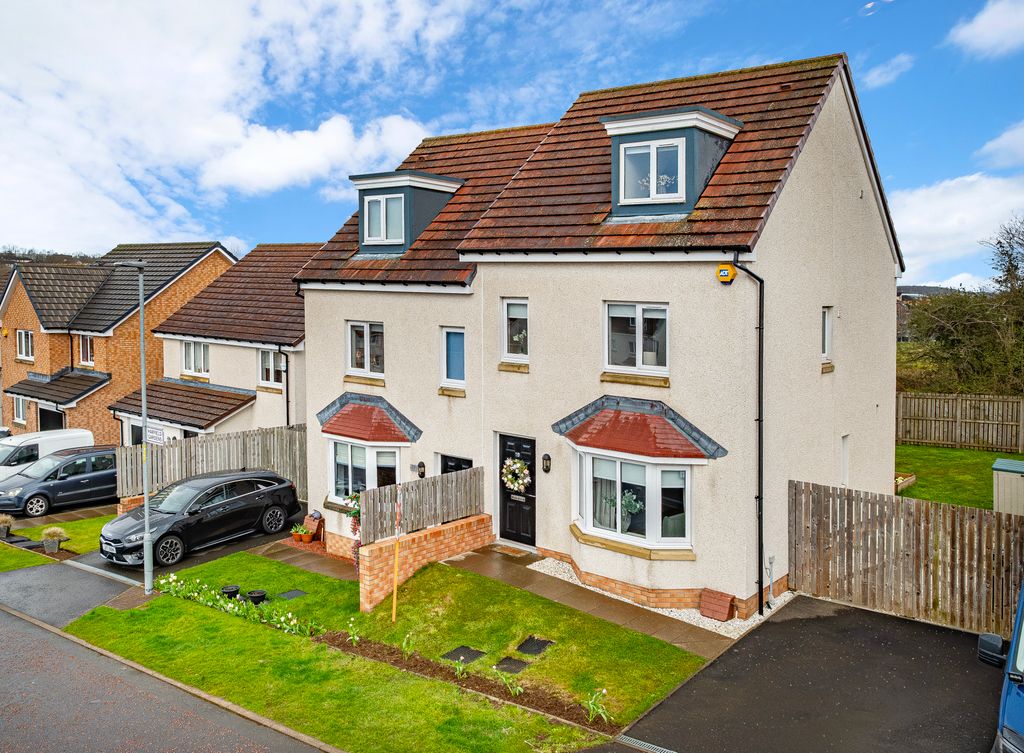 Property photo 1 of 39