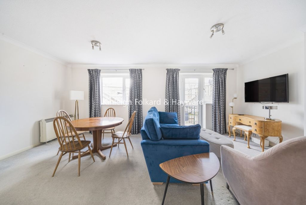 Property photo 1 of 16 8132779E-2B41-463E-B