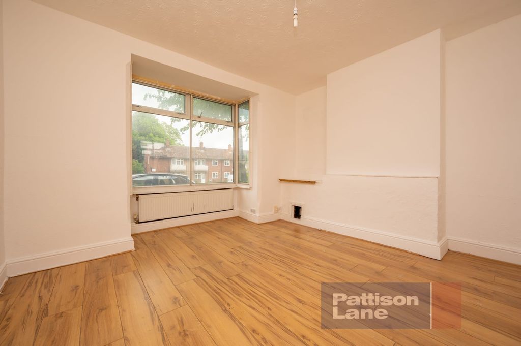 Property photo 2 of 10 Living Room