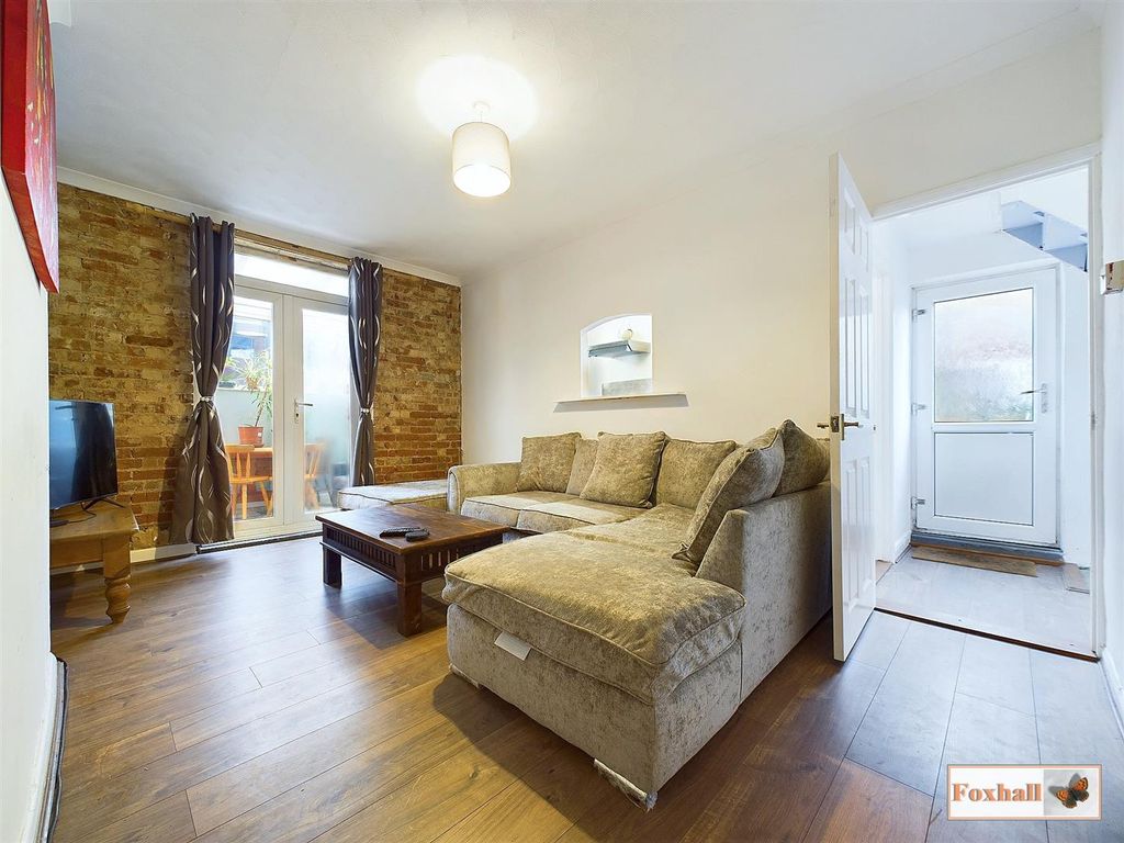 Property photo 2 of 17 Dining Room