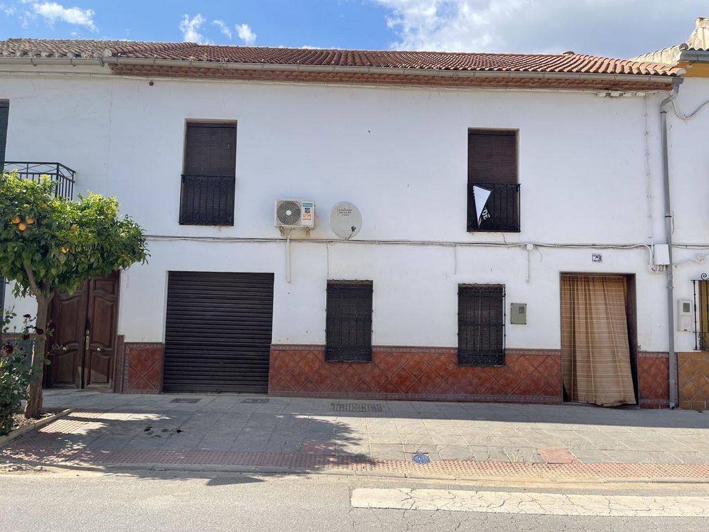 Property photo 1 of 37