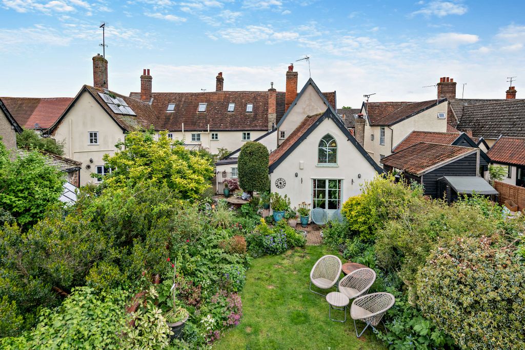 Property photo 1 of 25 8598428-Exterior03-800