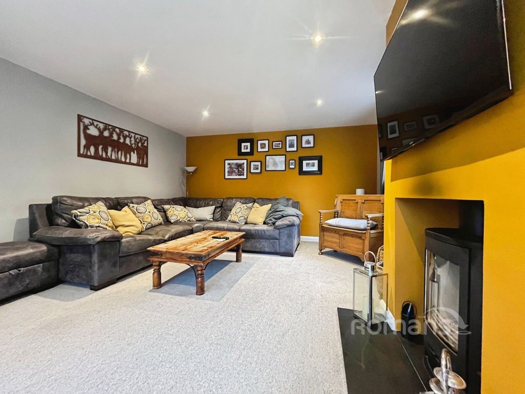 Property photo 3 of 20 Pbox-Img.Jpg