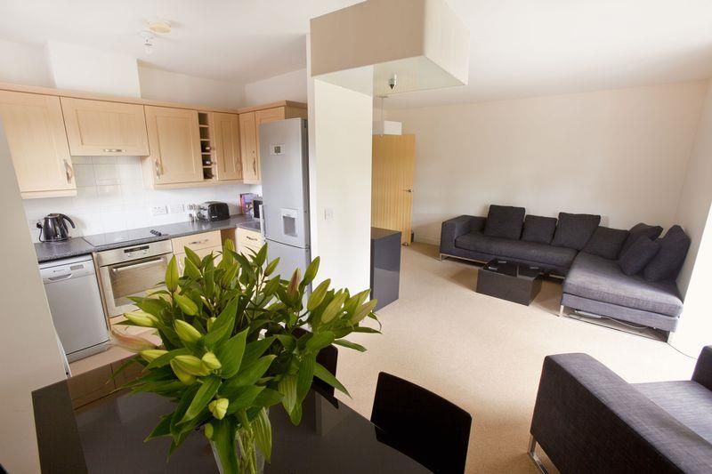 Property photo 2 of 7 R.Jpg