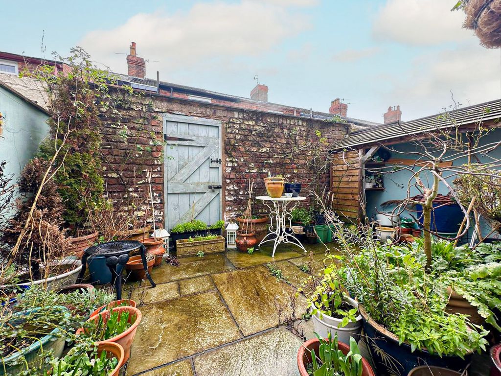 Property photo 3 of 15