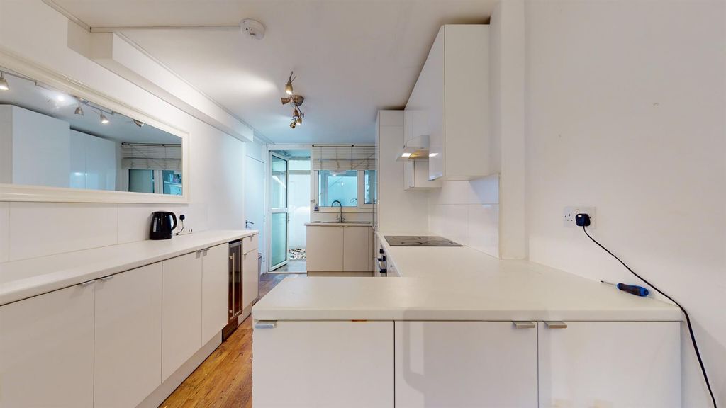 Property photo 3 of 22 6501d276F269Bed9A5385c53_6F7d23Ea3E1A9B7Df9171765F