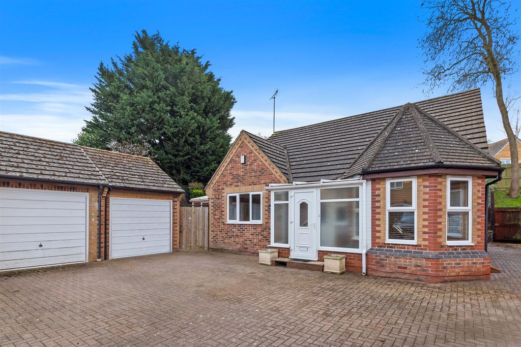 Property photo 1 of 27 4Theturretsweb03.Jpg