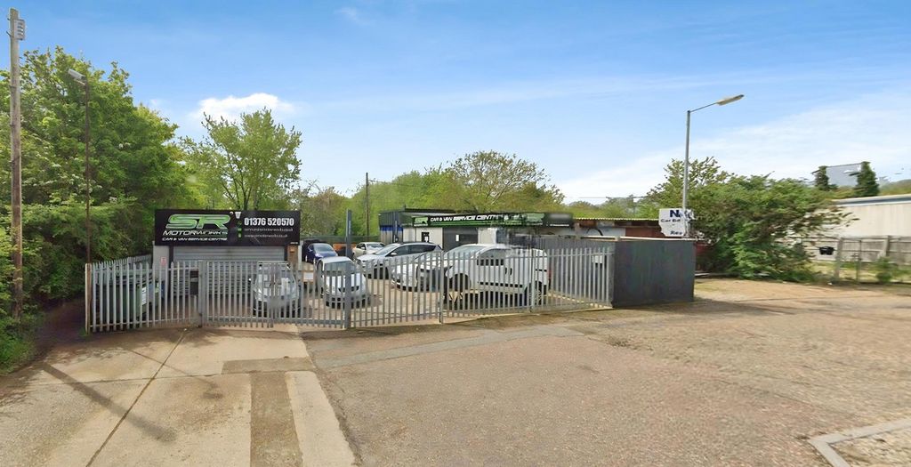 Property photo 1 of 13