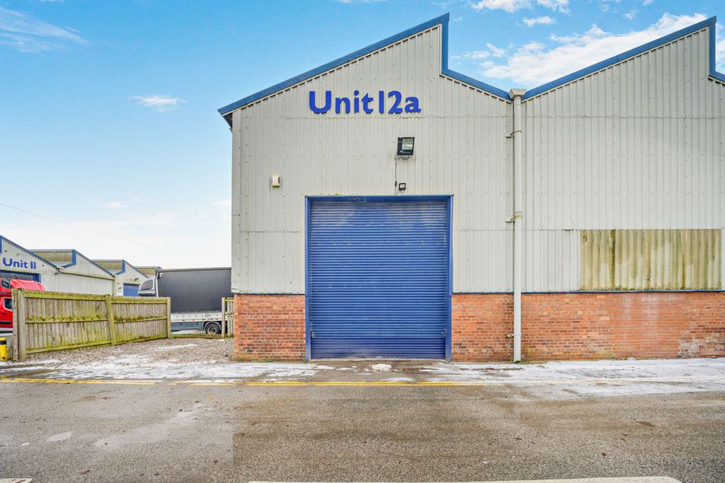 Property photo 2 of 16