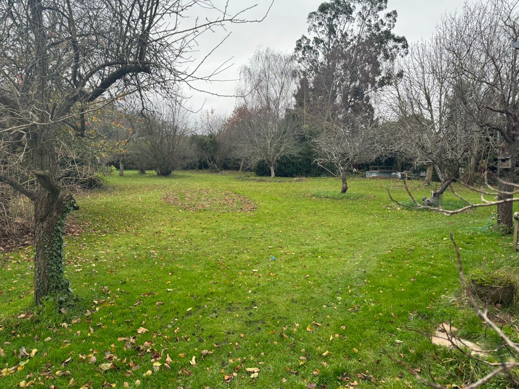 Property photo 2 of 7