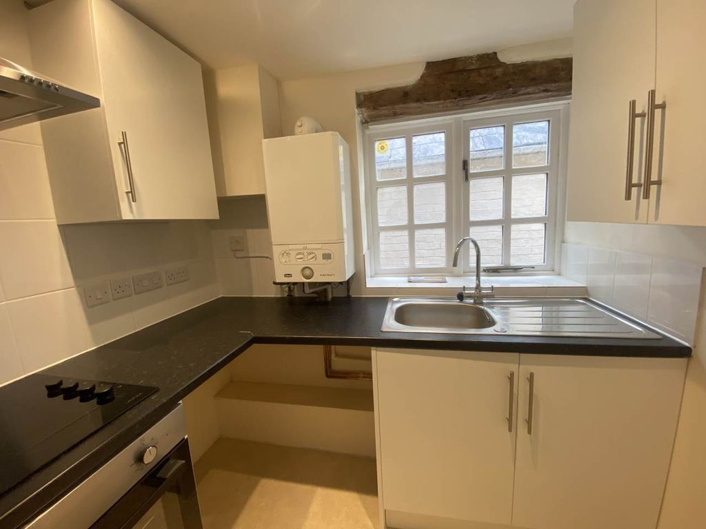 Property photo 2 of 4 Kitchen 1