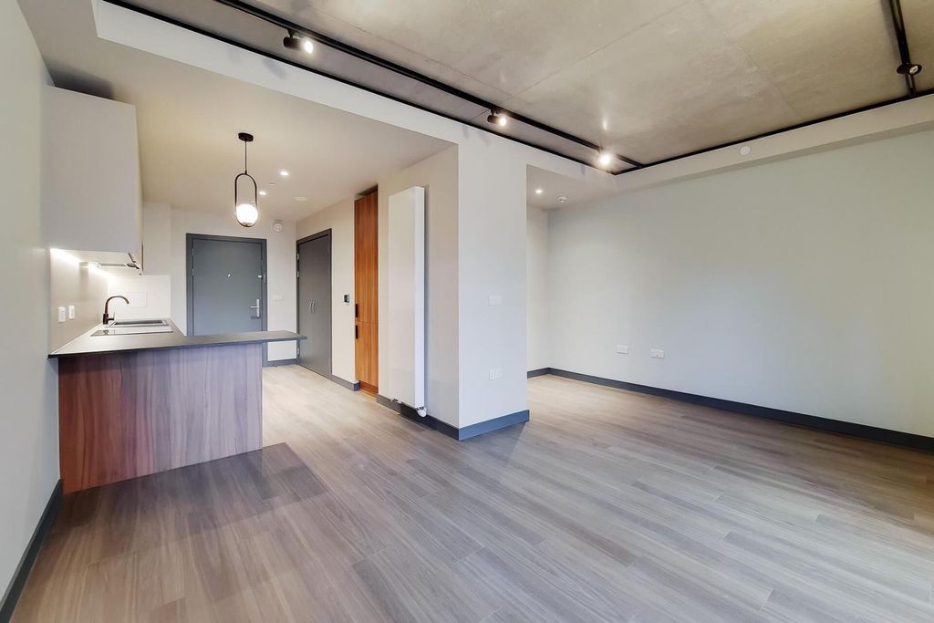 Property photo 2 of 13 2.Jpg