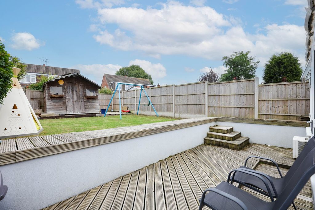 Property photo 2 of 16 Rear Garden