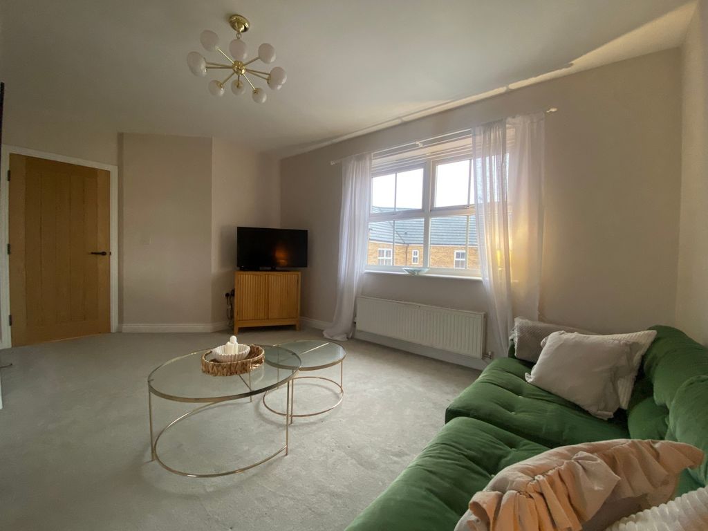 Property photo 3 of 13 Photo 7