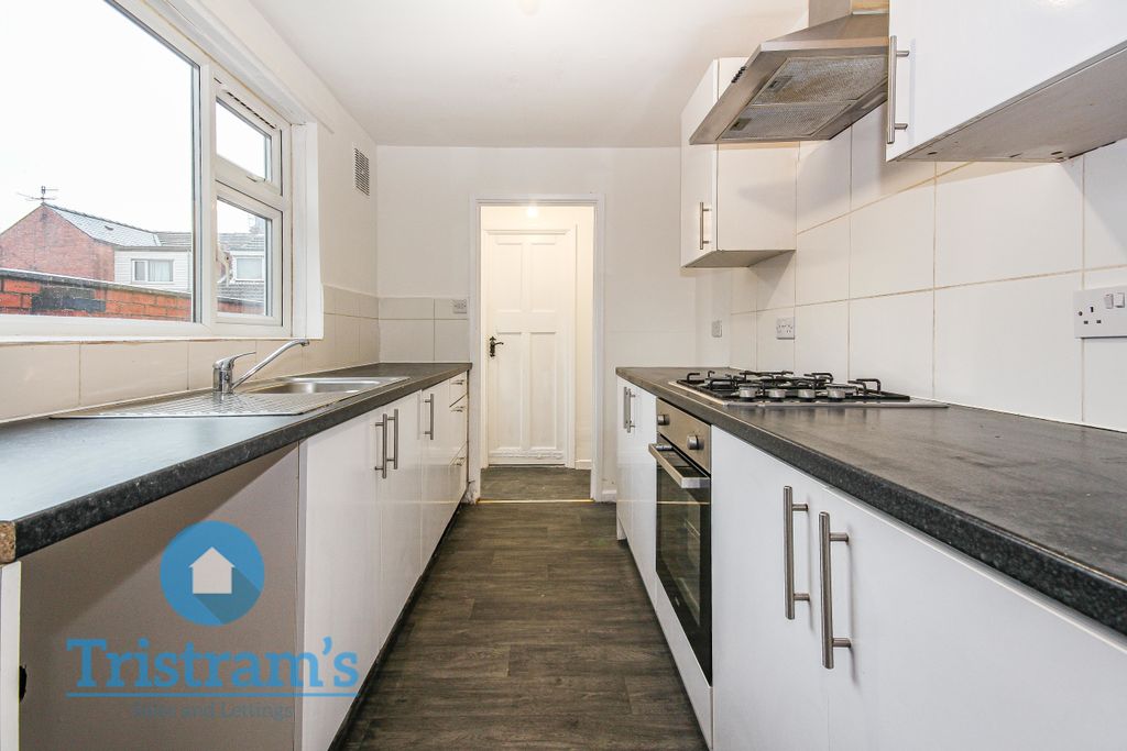 Property photo 2 of 11 Img_3911