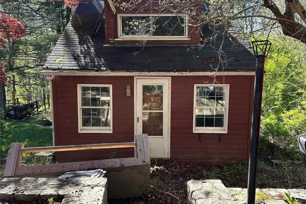 Property photo 3 of 6 <Alttext/>