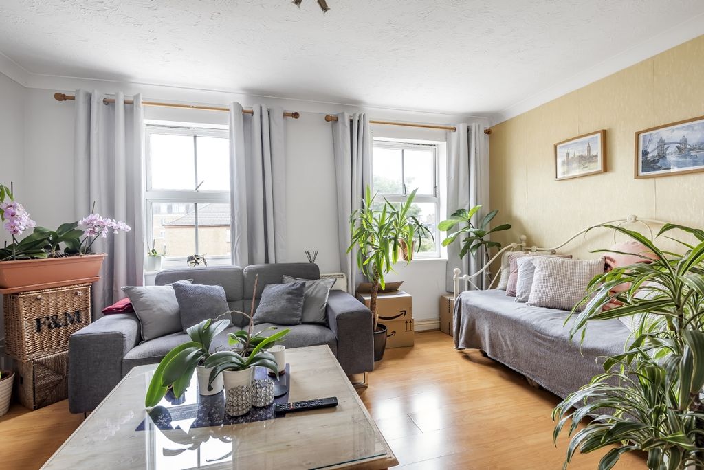 Property photo 1 of 6 865916 (2)