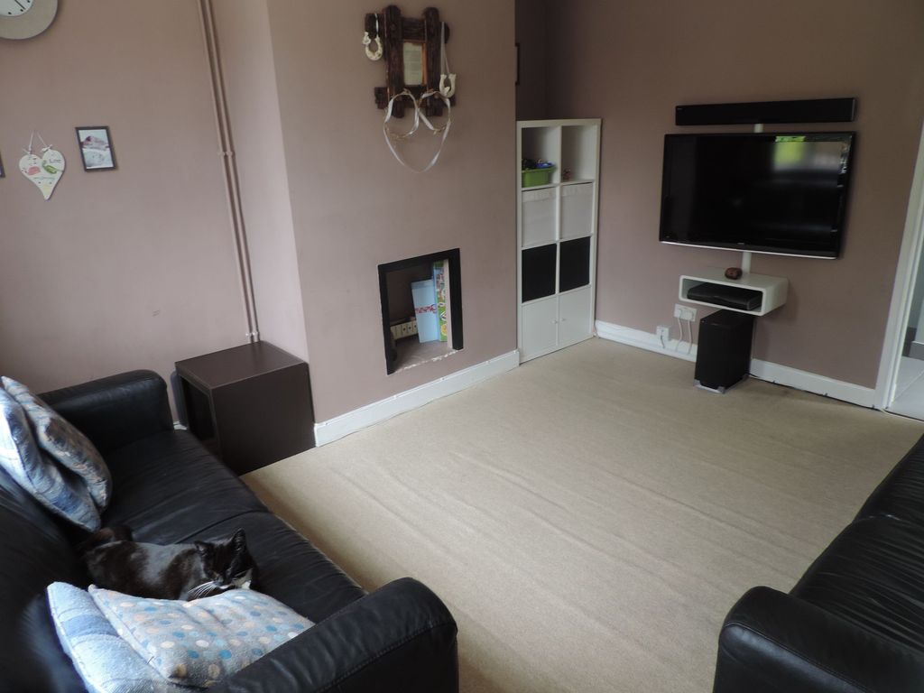 Property photo 2 of 9