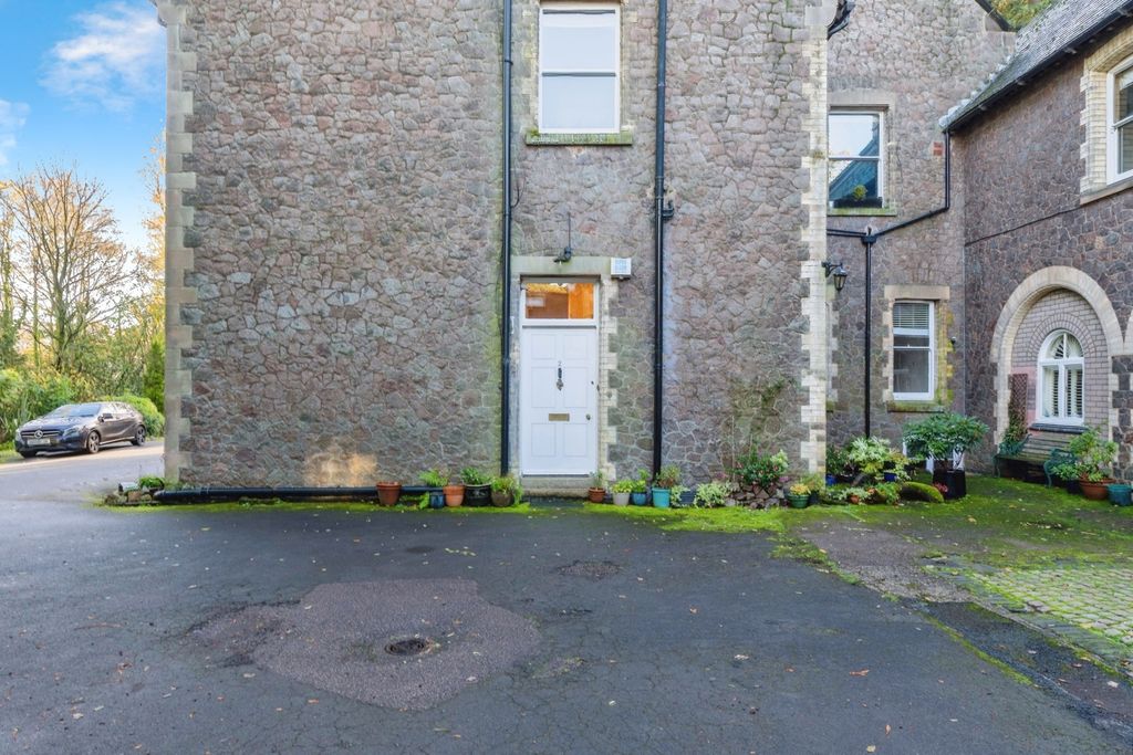 Property photo 2 of 24 Pbox-Img.Jpg