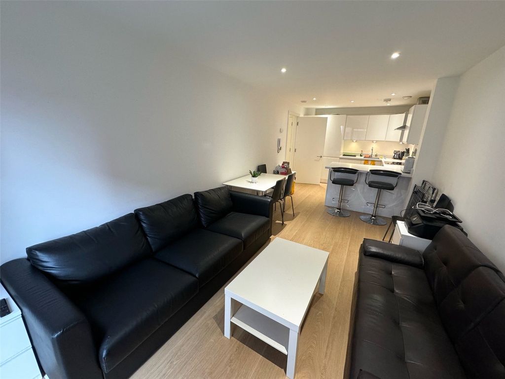 Property photo 3 of 11 Picture No. 23
