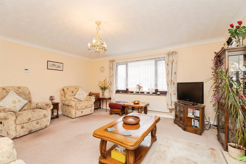 Property photo 3 of 24