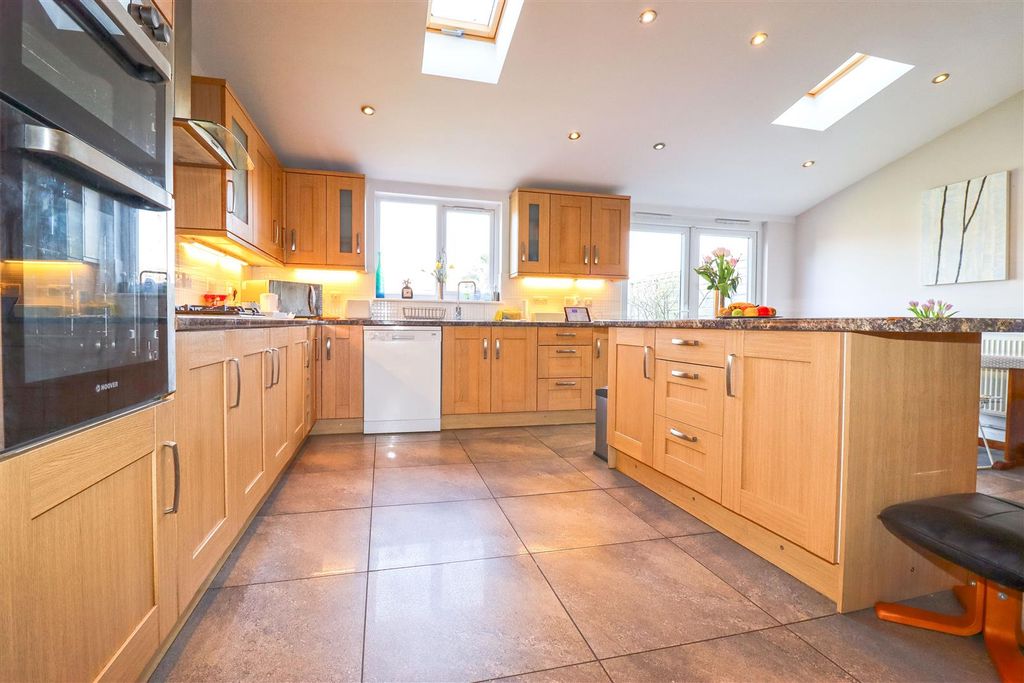 Property photo 2 of 34 Kt_Img_2633.Jpg