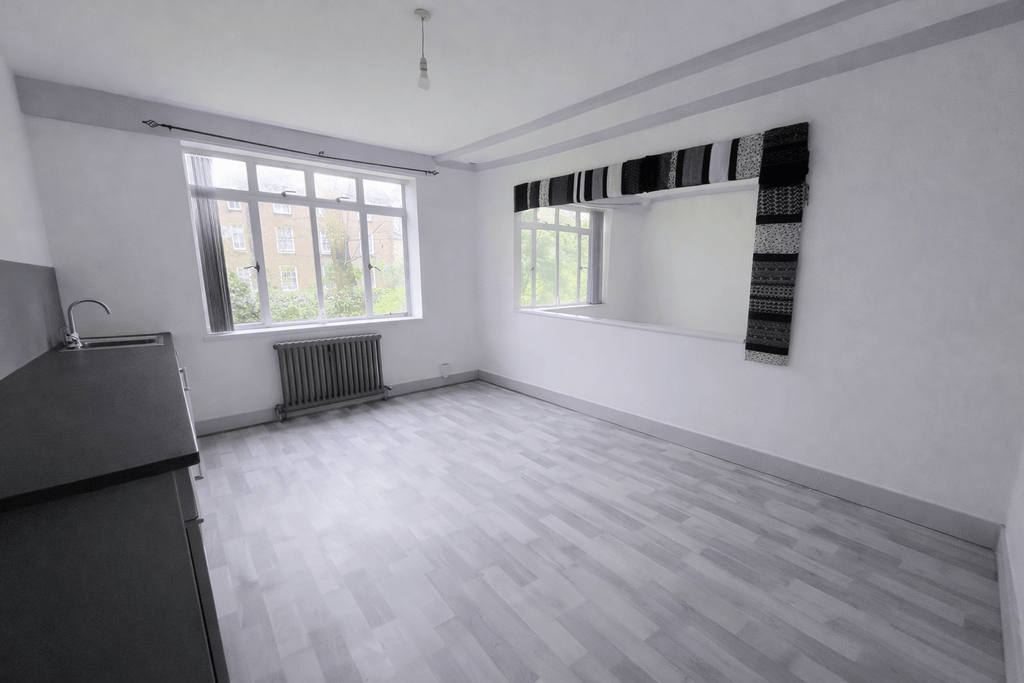 Property photo 3 of 16 Gallery