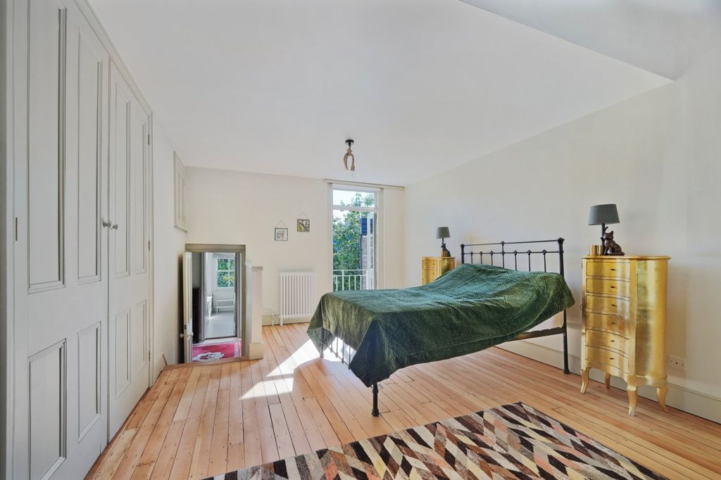 Property photo 1 of 27