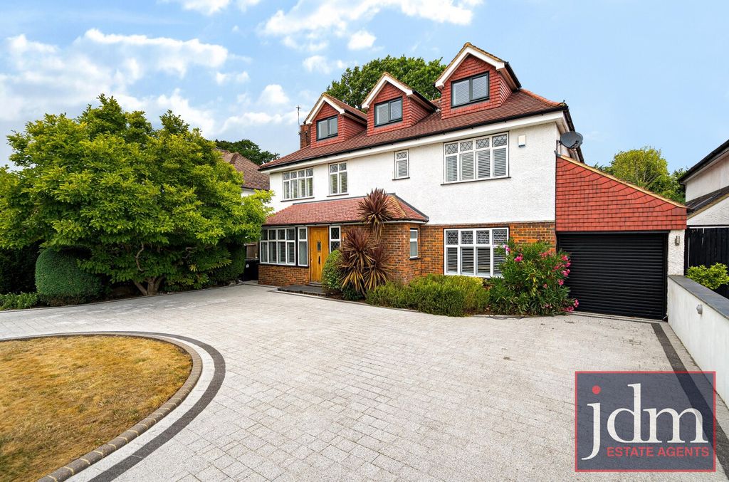 Property photo 1 of 28 External