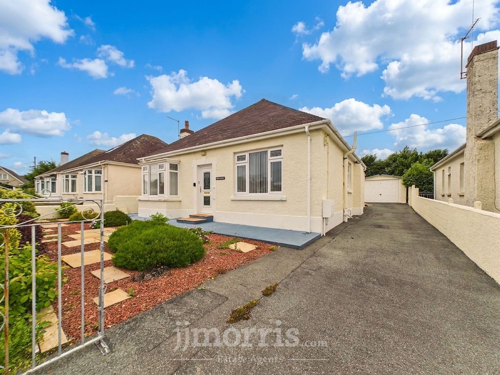 Property photo 1 of 20