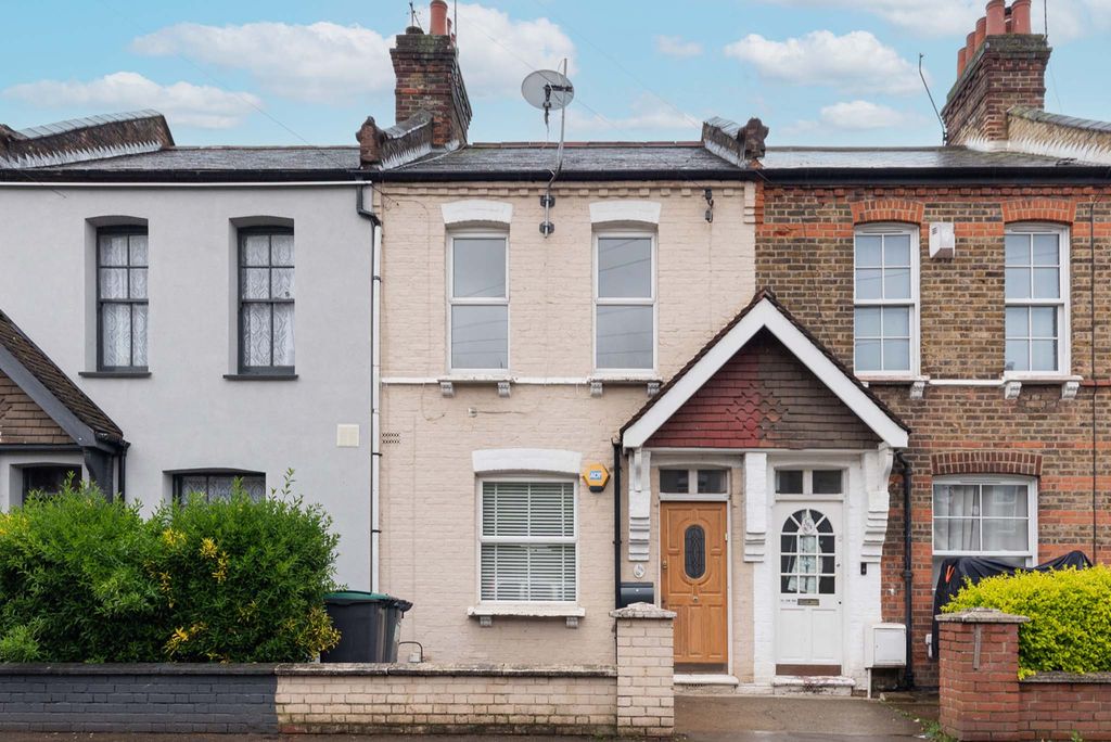 Property photo 2 of 17