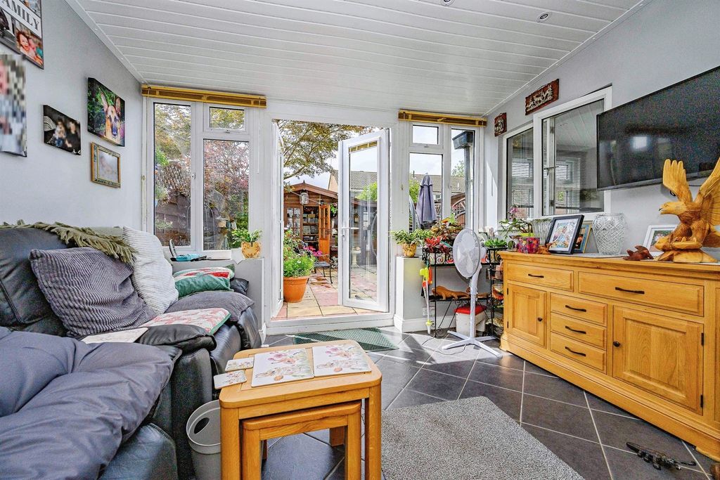 Property photo 3 of 17