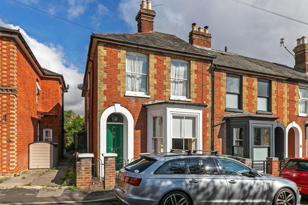 Property photo 1 of 11