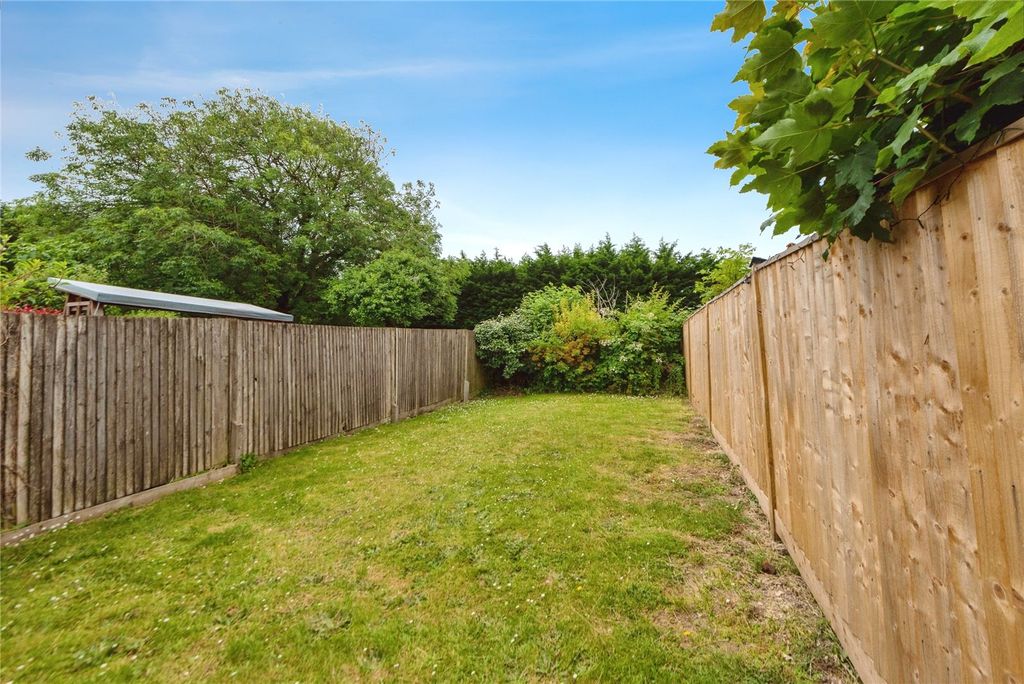 Property photo 3 of 17 Garden