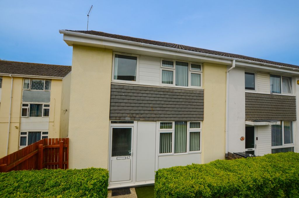 Property photo 1 of 10 12 Flamank Park Tps Bodmin Branch 01208 74182 -15
