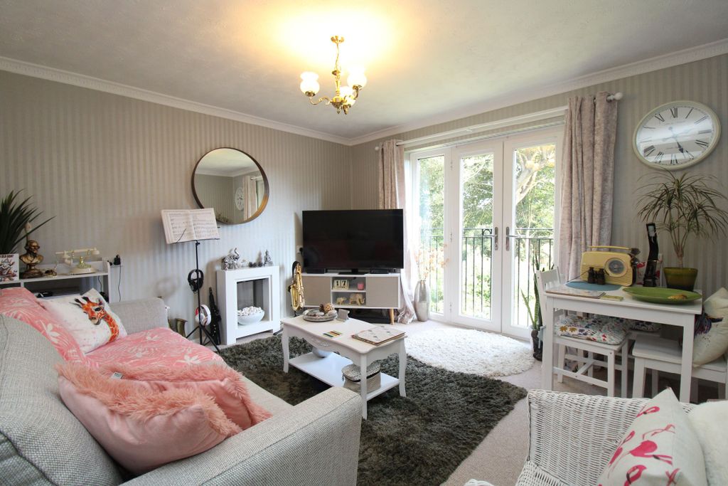 Property photo 3 of 15