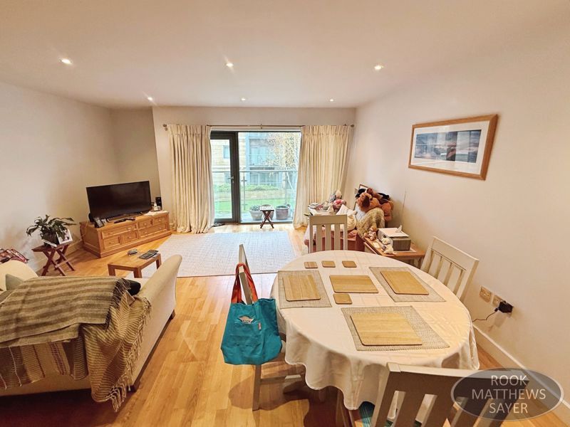 Property photo 2 of 8 Photo 8